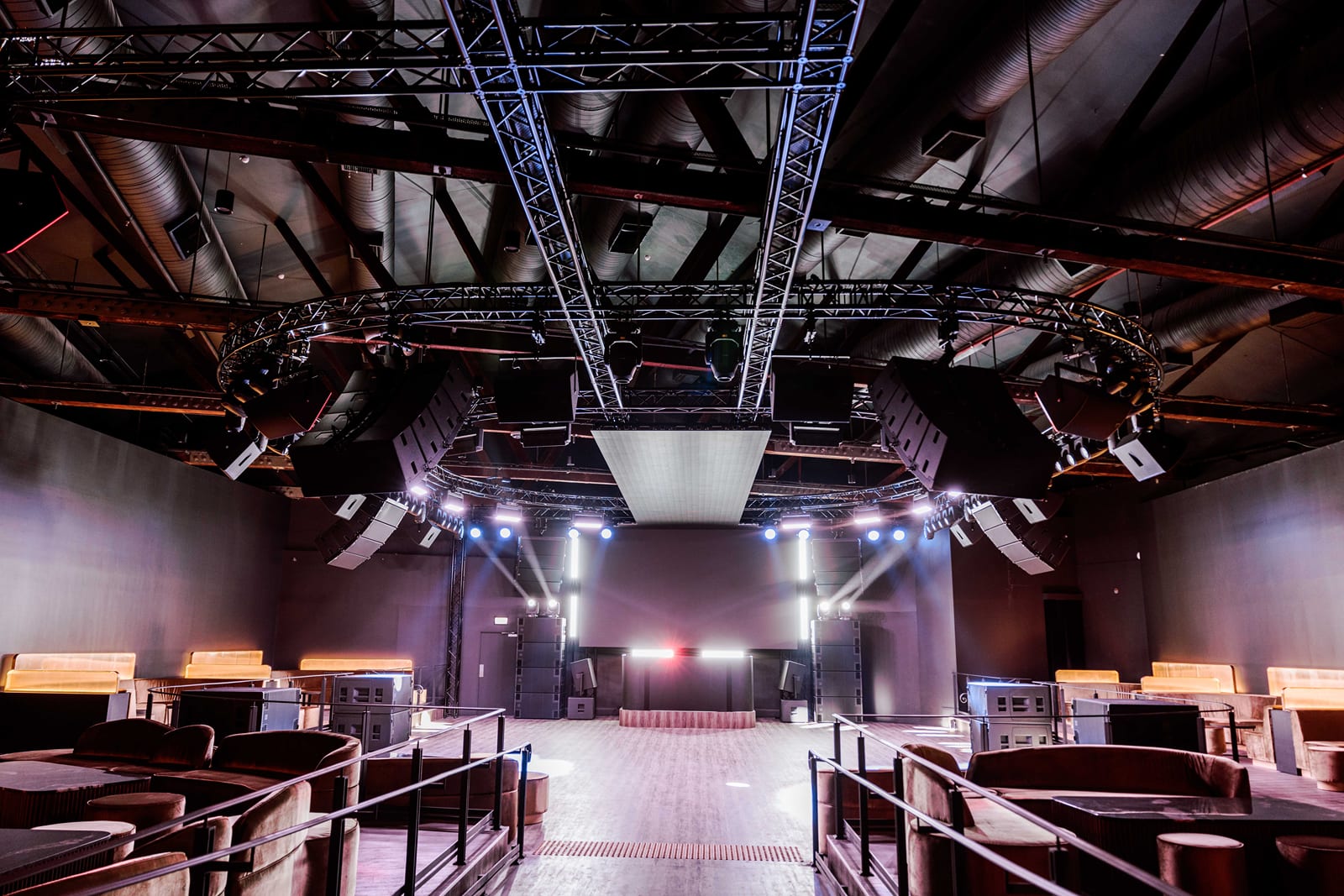 Level One stage and rig